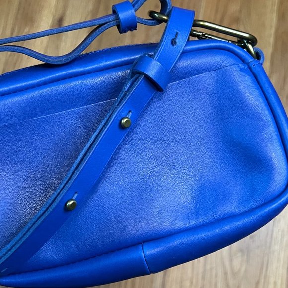 Madewell Mini Carabiner Crossbody Bag Purse, Electric Blue Cow Leather - Picture 12 of 12